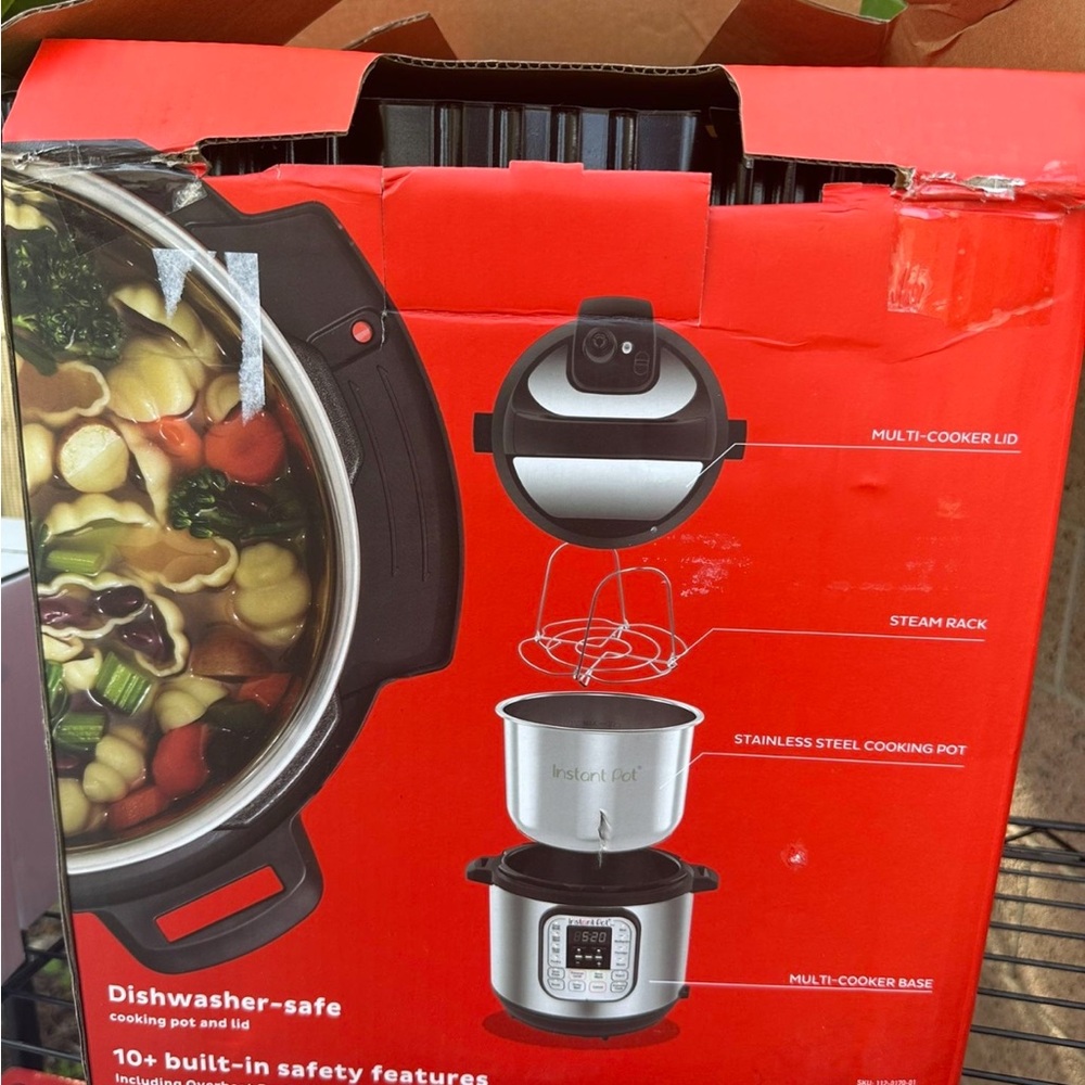 Instant Pot 7-in-1 Electric Pressure Cooker, Black and Silver - Picture 3 of 3